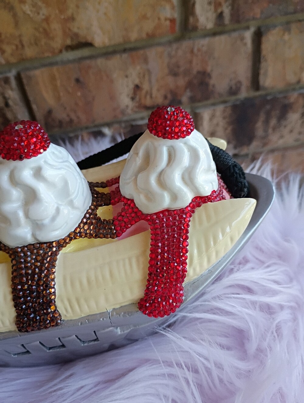 Wow! Rare NEW Timmy Woods Swarovski Crystal Wooden Banana Split Ice Cream Bag - Picture 11 of 16